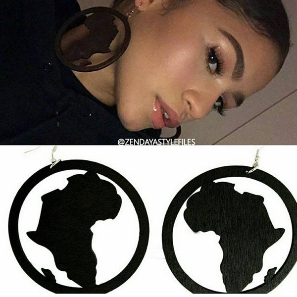 Queen Zendaya - Wooden map of Africa earrings