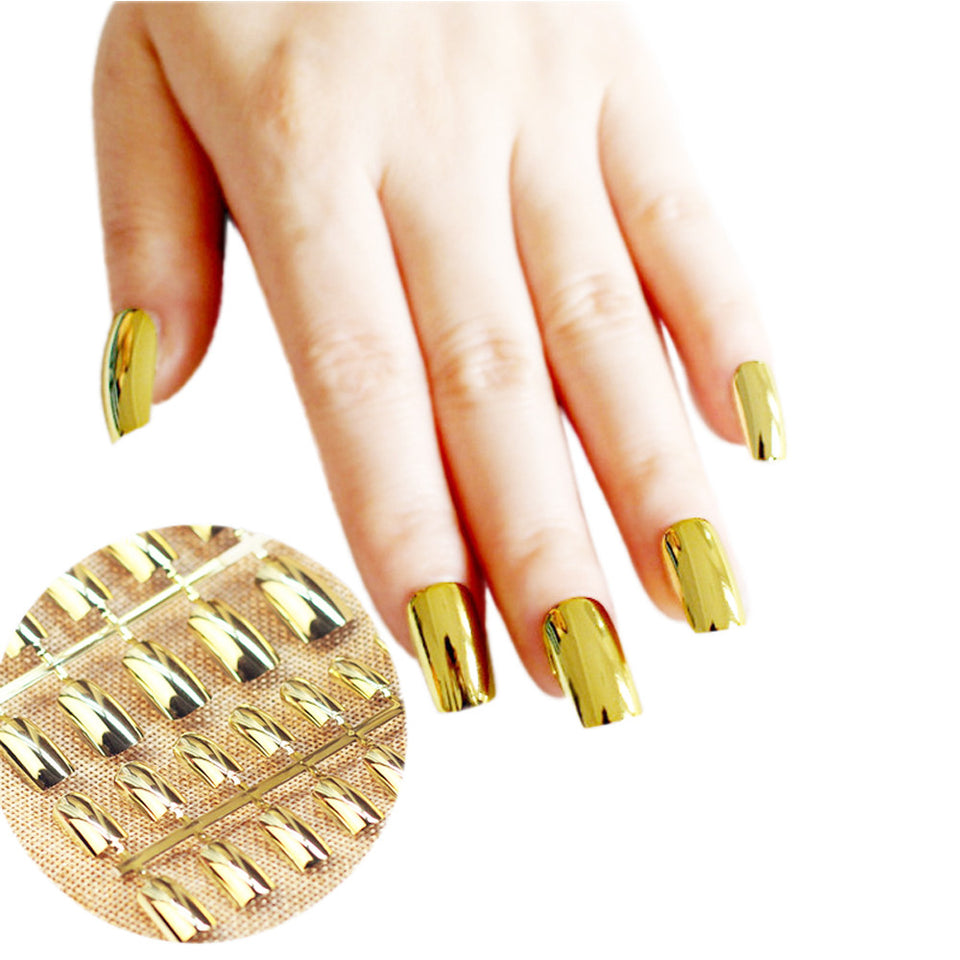 gold nails; acrylic nails; metallic nails; metallic false nails; metallic fake nails; gold metallic nails; fake nails; press on nails; mirror nails; artificial nails; glue on nails; 