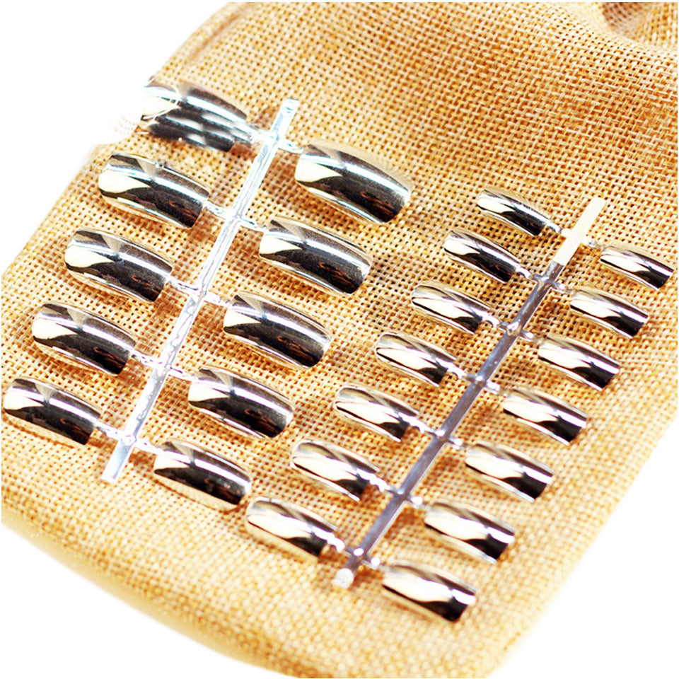 silver nails; acrylic nails; metallic nails; metallic false nails; metallic fake nails; silver metallic nails; fake nails; press on nails; mirror nails; artificial nails; glue on nails; 